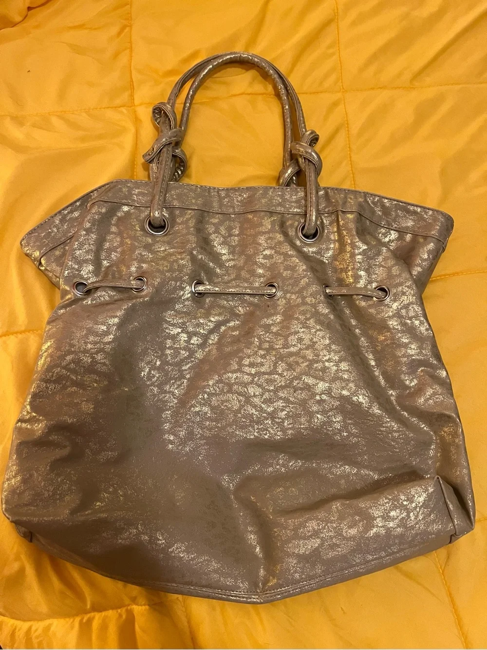 NWT DSW Gold Metallic Drawstring Shoulder Bag Tote Gym Back to School